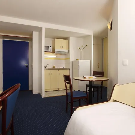 Appart'city Classic Ferrand Centre Apart-hotel 3*