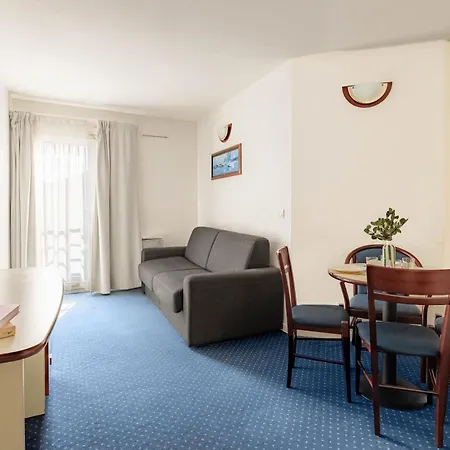 Aparthotel Appart'city Classic Ferrand Centre 3*